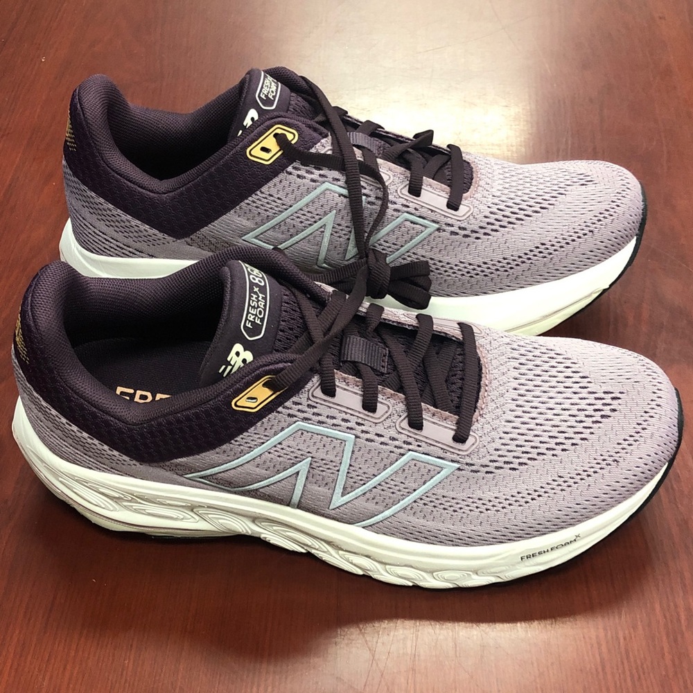 New Balance Womens 860 Fresh Foam Running Shoes Sz 10